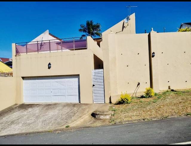 3 BEDROOM HOUSE FOR SALE IN NEWLANDS WEST